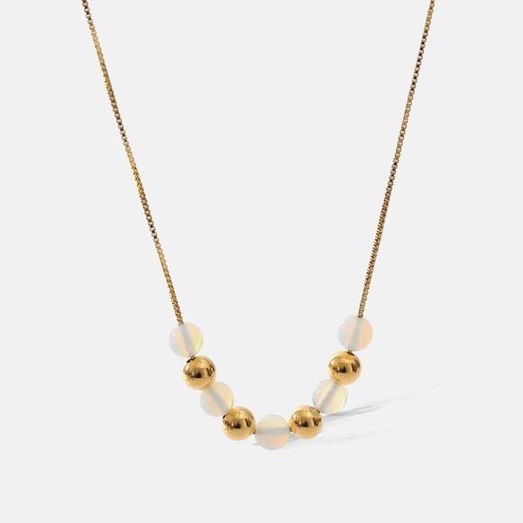 ◾️18K Gold Plated Round Opal Natural Stone Necklace - Picture 1 of 5